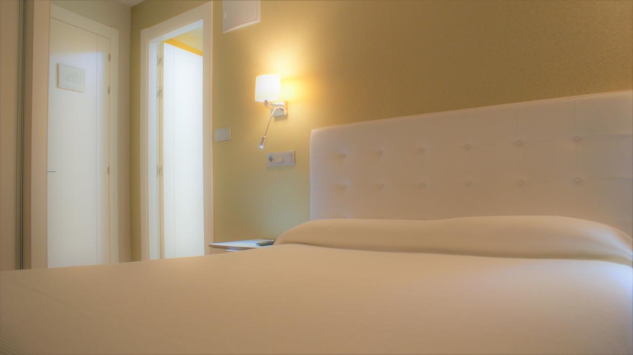 Hotel Rosal Oviedo Esterno foto