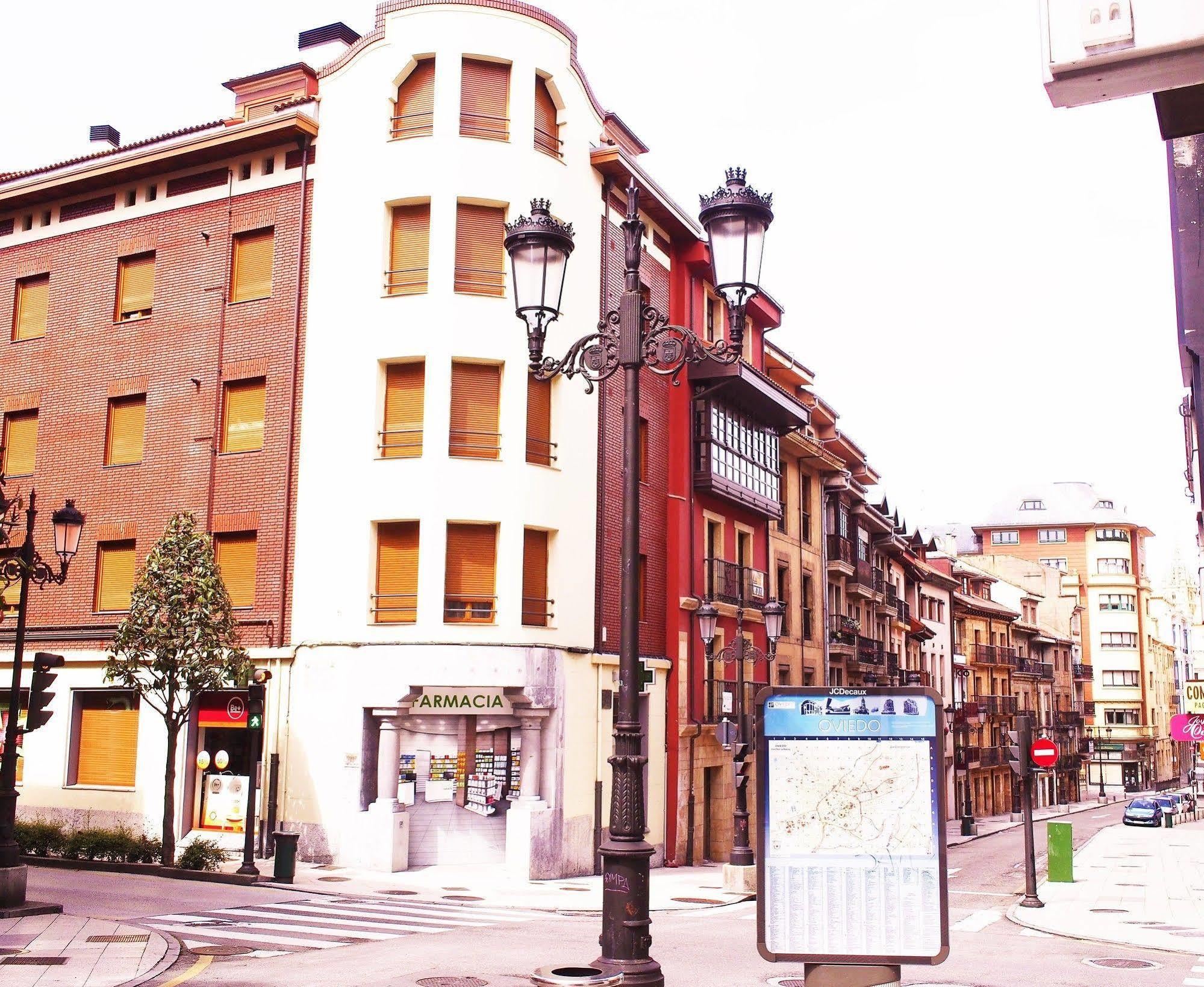 Hotel Rosal Oviedo Esterno foto